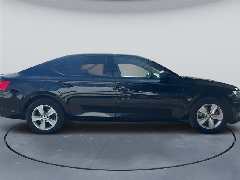 Škoda Superb 2,0 TDI, Automat - fotka 4 z 21