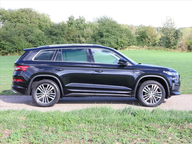 Škoda Kodiaq 2,0 TDI 147kW 4x4 DSG L&K DPH - fotka 8 z 44