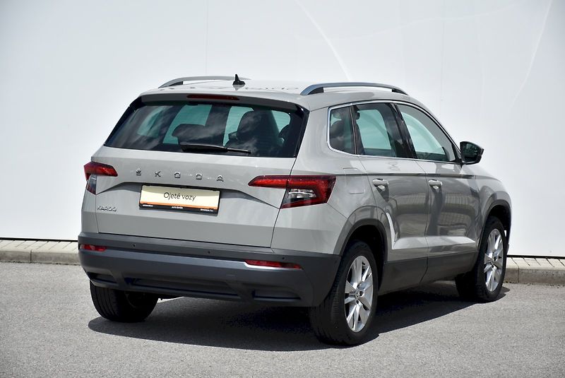 Škoda Karoq (2021) Style PLUS 2.0 TDI 85kW DSG - fotka 9 z 35