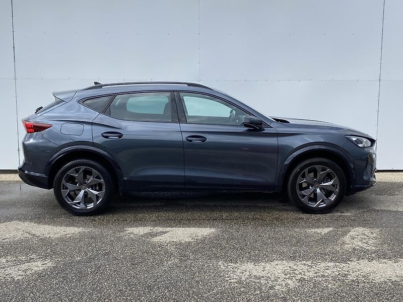 Cupra Formentor 1,5 E-TSI 110 kW DSG - fotka 3 z 26