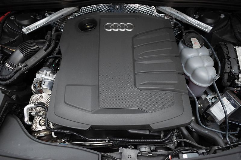 Audi A4 2.0TDI 150kW *ACC*PO ROZVODECH - fotka 35 z 41
