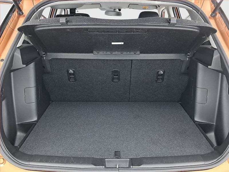 Suzuki Vitara (2015) 1.6 VVT, 4X4, ČR,1.maj - fotka 14 z 21