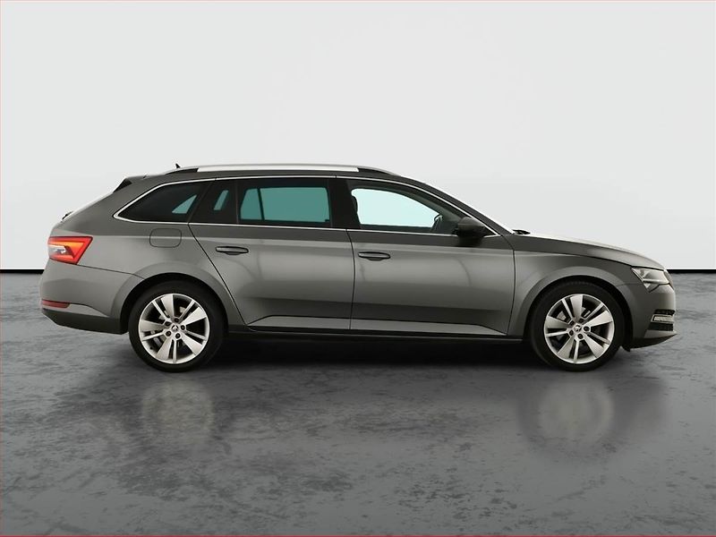Škoda Superb (2022) Style 2.0 TDI - fotka 6 z 20