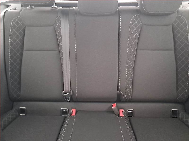 Škoda Karoq (2018) 1.5 TSI, Serv.kniha, Tempomat - fotka 10 z 16
