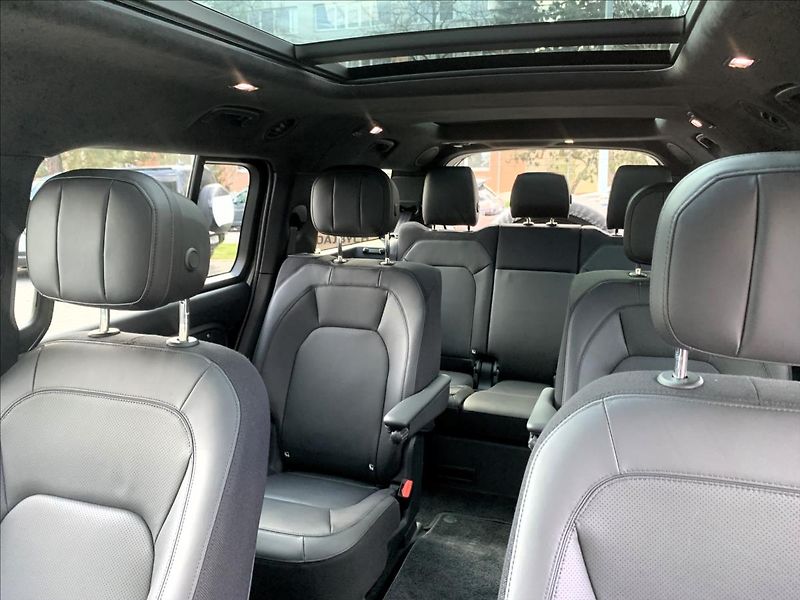 Land Rover Defender (2026) 130 D350 X AWD / 7 MÍST* - fotka 35 z 59