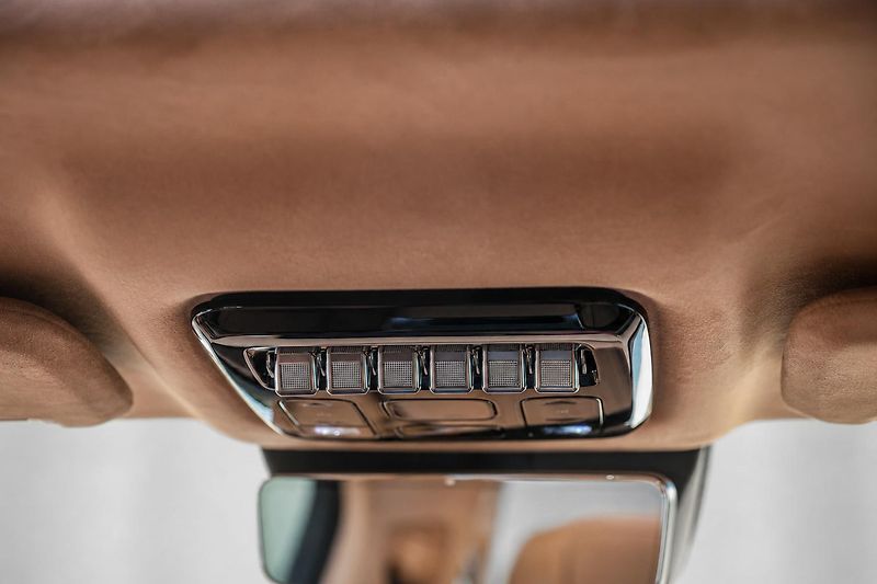 Dongfeng Ostatní (2026) M-HERO 817 II E1+a - fotka 9 z 36