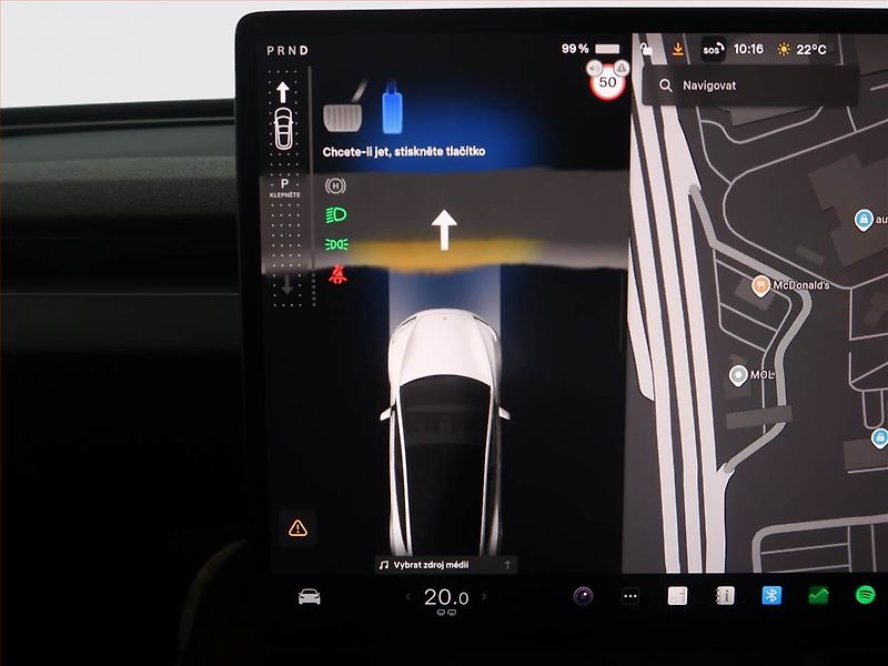 Tesla Model 3 (2024) Standard Range 60kWh, SoH 94% - fotka 11 z 19