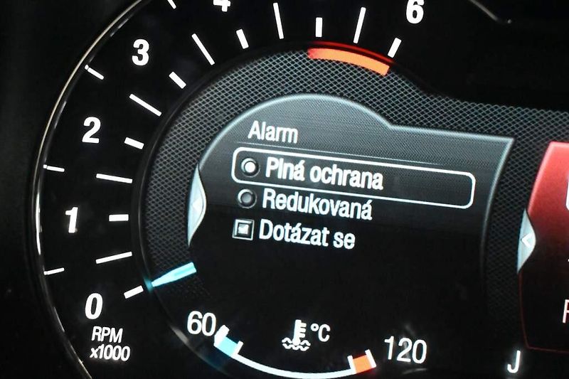 Ford Mondeo (2020) 2.0 4x4 140 KW LED ACC SONY 8A - fotka 21 z 37