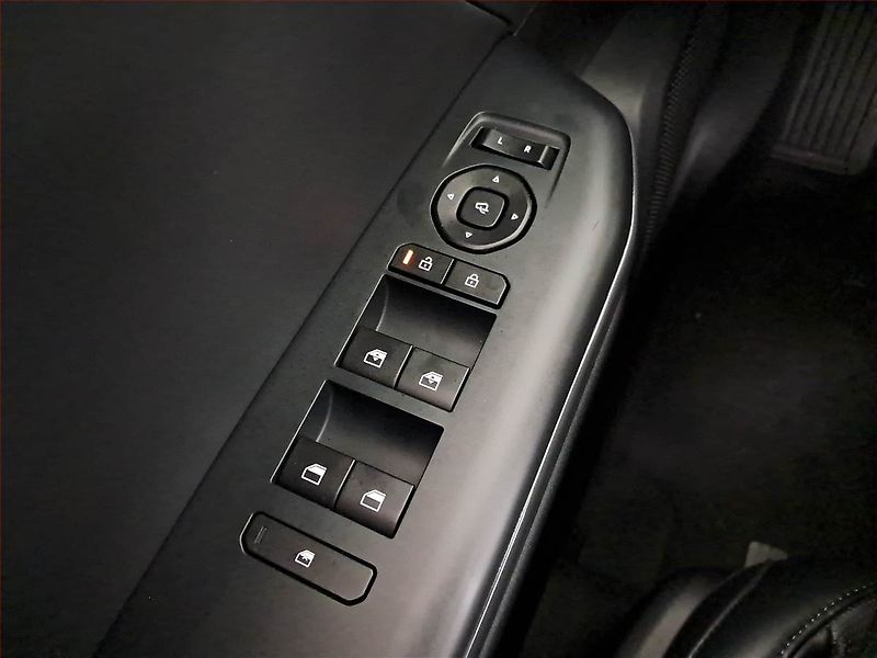 Kia K4 (2026) 1.6 T-GDI, Mrtvý úhel - fotka 16 z 18