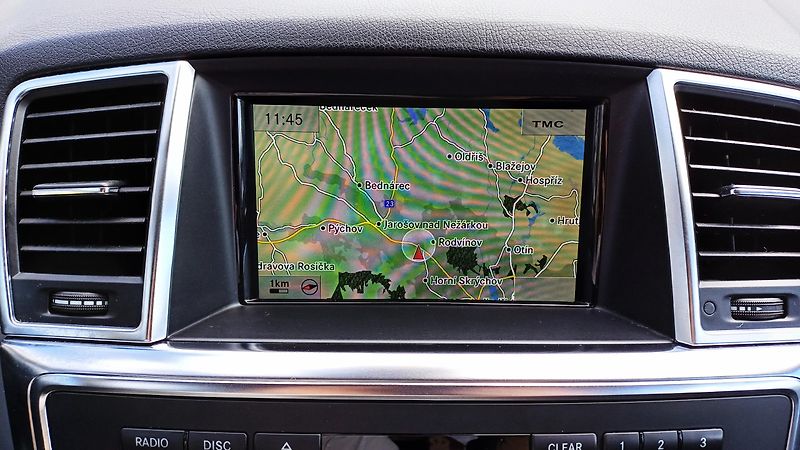 Mercedes-Benz Třídy M ML 350CDI 190kW NEHAV-NELAK-ČR - fotka 18 z 25