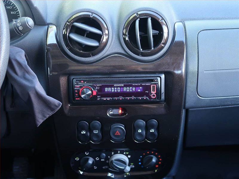 Dacia Duster (2012) 1.6 16V, 4X4 - fotka 12 z 13