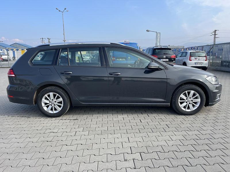 Volkswagen Golf Variant (2018) 1.6 TDi -85kW - fotka 7 z 13