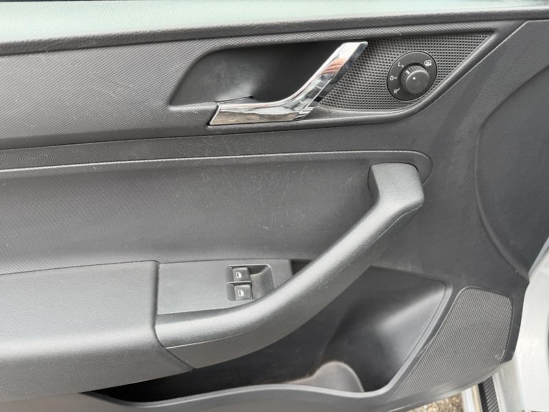 Škoda Rapid 1.2 TSI - fotka 13 z 21