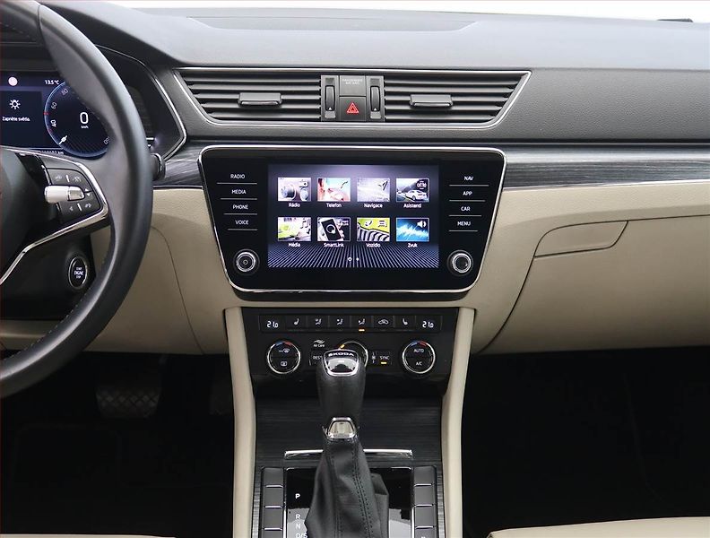 Škoda Superb (2022) Style 2.0 TDI, digi klima - fotka 12 z 27