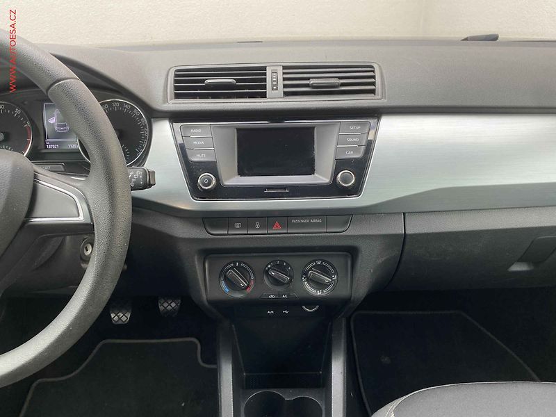 Škoda Fabia (2017) 1.0 TSi, Ambition, TZ - fotka 12 z 15