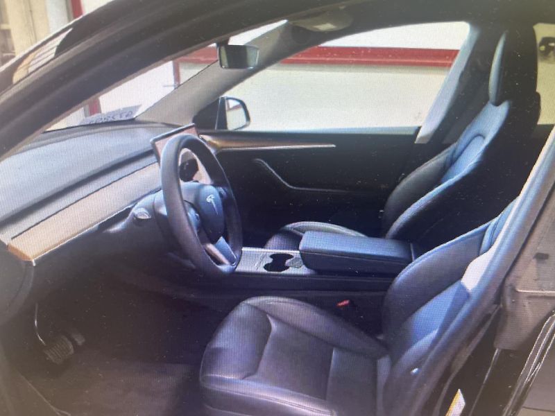 Tesla Model Y LONG RANGE DUAL MOTOR 94,4% - fotka 4 z 5