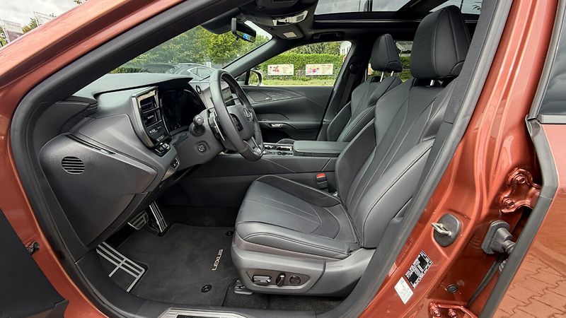 Lexus RX 500h 2,4 HEV F SPORT PLUS PANORAMIC - fotka 7 z 25