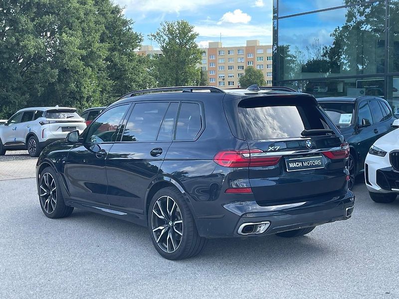 BMW X7 40i M Sport PANO DPH TZ 6 míst - fotka 4 z 26