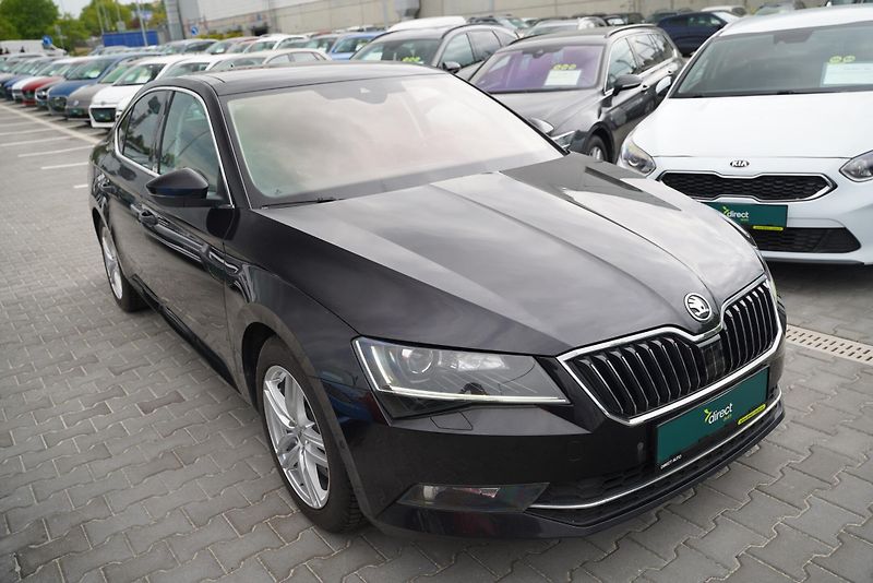 Škoda Superb - fotka 4 z 6