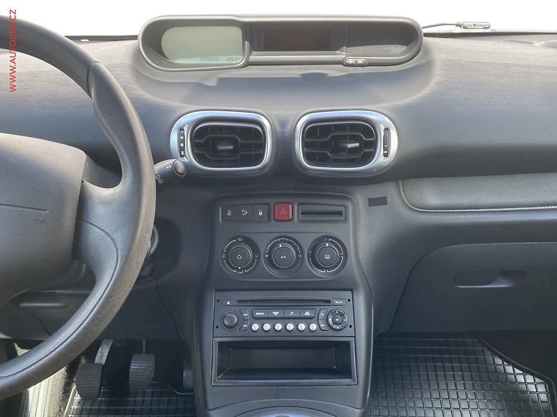 Citroën C3 Picasso (2015) 1.6i, ČR, AC, tažné - fotka 12 z 13