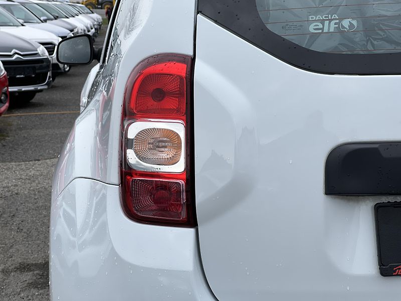 Dacia Duster 1.5DCi 4x4 ČR 1.MAJ. odp. DPH - fotka 34 z 36