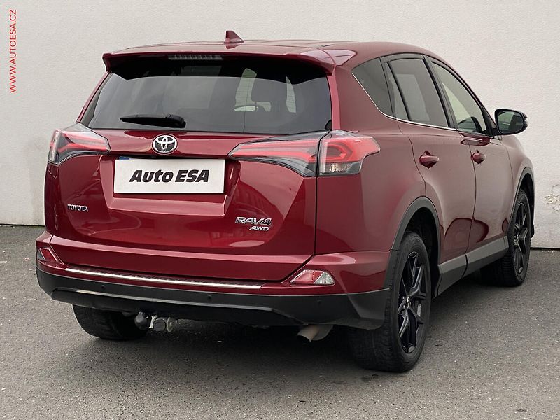 Toyota RAV4 (2019) 2.0 VVT-i 4x4, ČR, AT, LED - fotka 4 z 20
