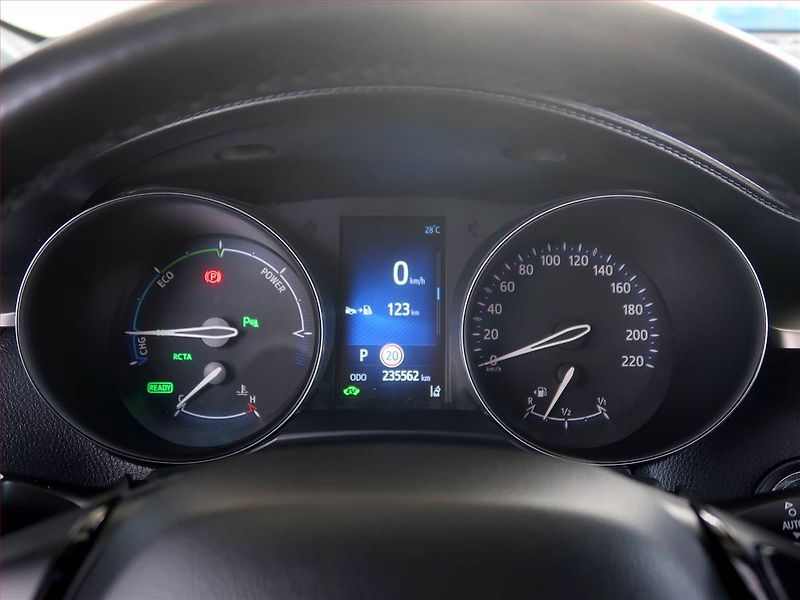 Toyota C-HR (2018) Selection 1.8 Hybrid, Automat - fotka 11 z 19