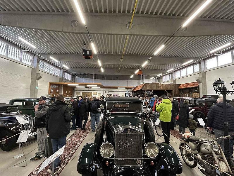 Den otevřených vrat v muzeu Veteran Praga Otrokovice, 22.11.2025.