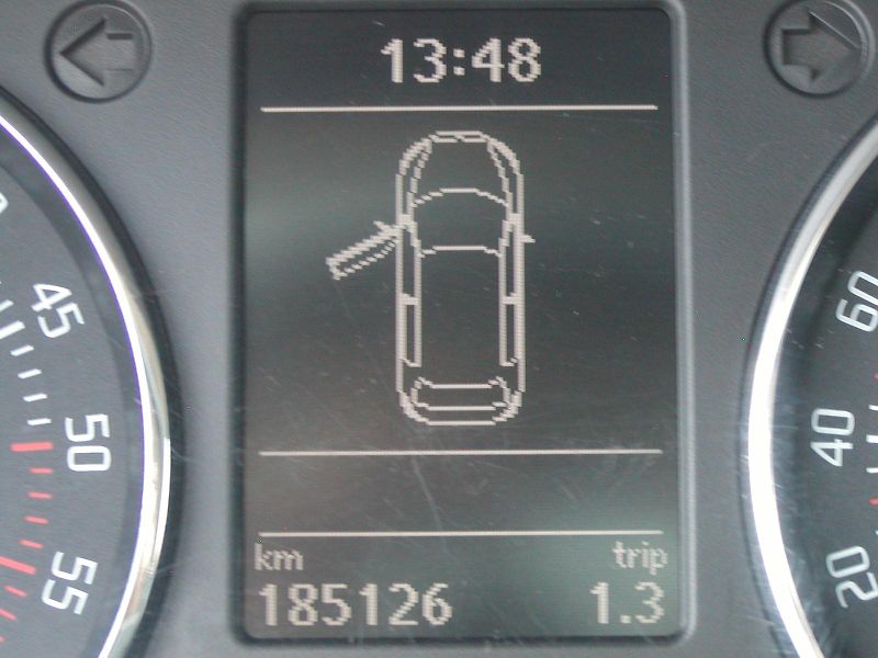 Škoda Fabia (2012) 1.6TDi,AMBIENTE, CLIMATRONIC!! - fotka 17 z 33