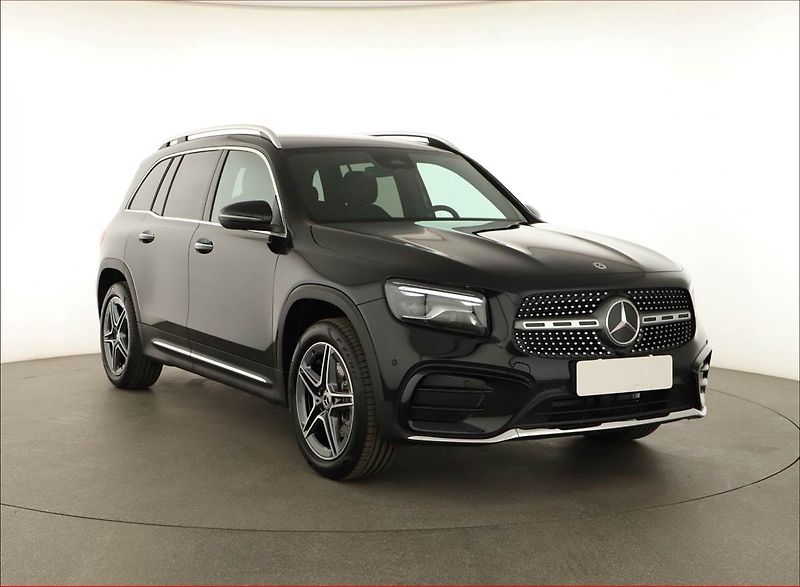Mercedes-Benz GLB (2025) 200 d 4MATIC, AMG Line - fotka 1 z 25