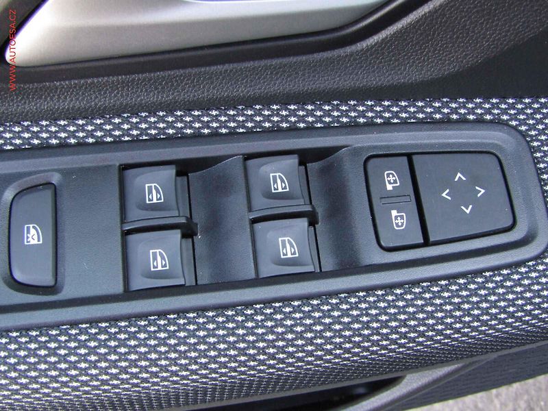 Dacia Sandero (2025) 1.0TCe, 1.maj,ČR, STK3/29 - fotka 17 z 22