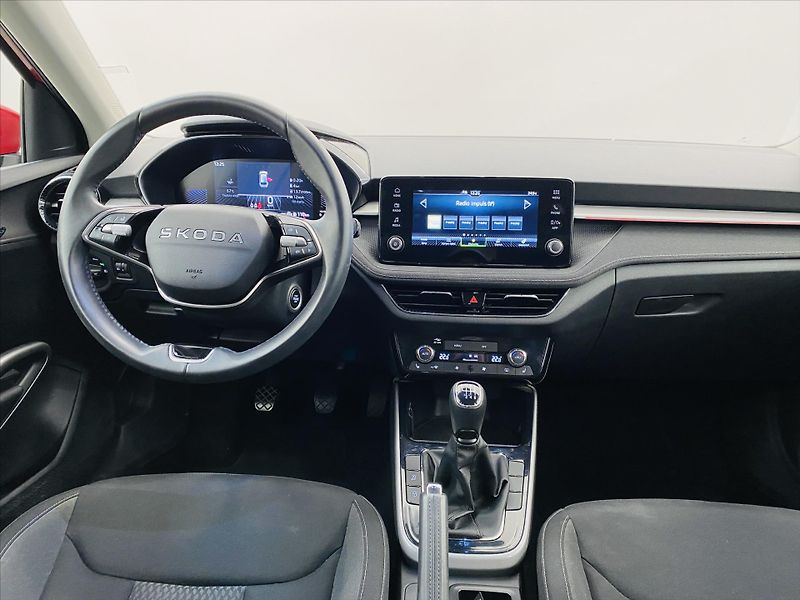 Škoda Fabia 1,0 TSI 85kW Top Selection - fotka 9 z 24
