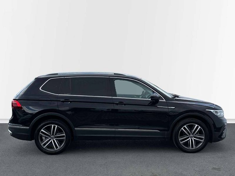 Volkswagen Tiguan (2023) 2.0 TDI 110 kW DSG Elegance - fotka 9 z 20