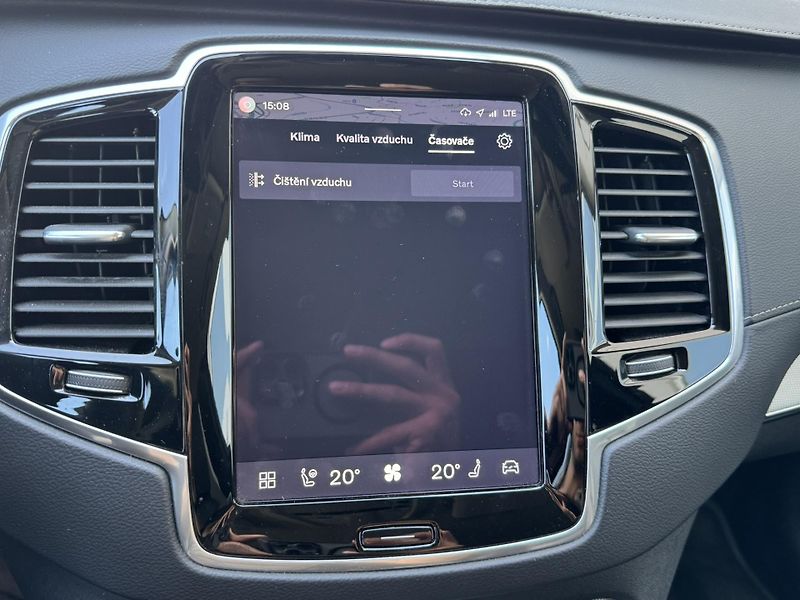 Volvo XC90 B5 (nafta) AWD PLUS DARK - fotka 41 z 51