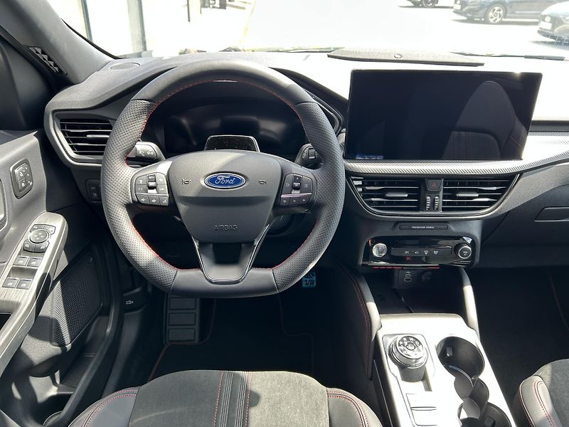Ford Kuga ST-Line X 2.5 PHEV 178 kW - fotka 16 z 39