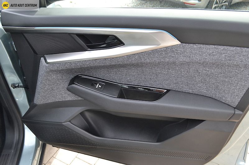 Renault Espace techno full hybrid E-Tech 200 - fotka 15 z 64
