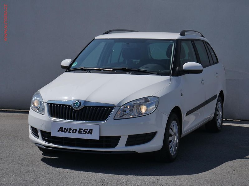 Škoda Fabia (2012) 1.2 TSi, Ambition - fotka 3 z 19