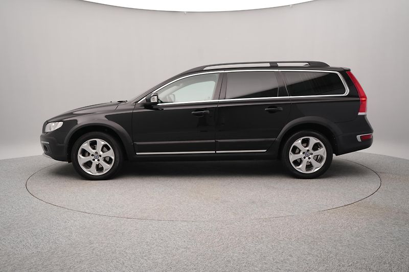 Volvo XC70 D4 AWD SUMMUM AUT        - fotka 7 z 48