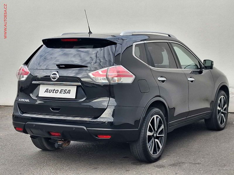 Nissan X-Trail (2017) 1.6dCi 4x4, Tekna, LED - fotografie inzerátu