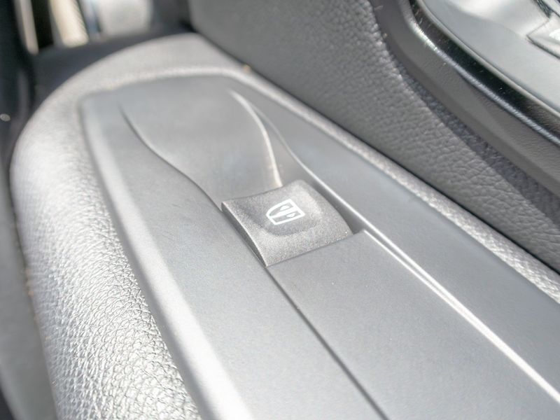 Renault Mégane (2015) 1.2T 97KW – NAVI / BOSE - fotka 32 z 48
