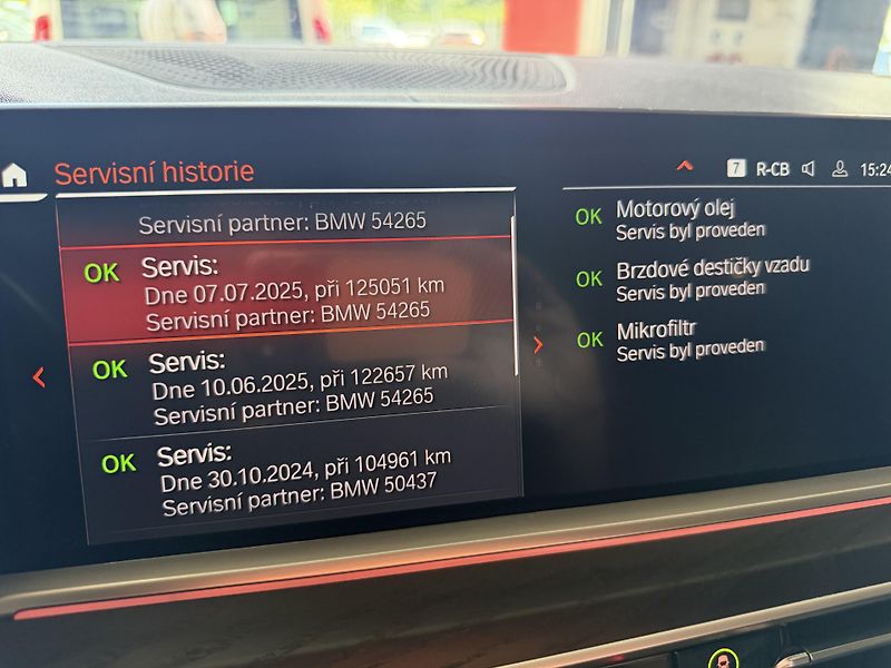 BMW X7 (2022) 40XD 250kW M-PAKET R22 CZ TOP! - fotka 47 z 48