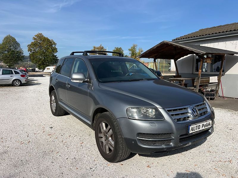 Volkswagen Touareg 3.0 TDI V6 4x4 - fotka 2 z 16