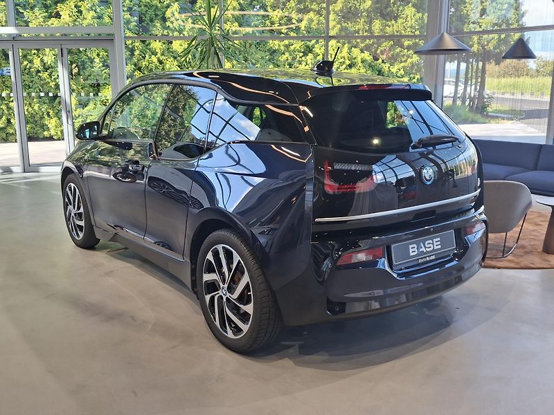 BMW i3 120Ah - fotka 4 z 17