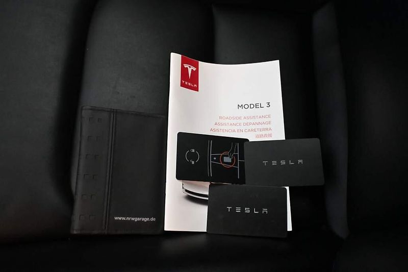 Tesla Model 3 (2019) RWD LED Kamera Range Plus 225K - fotka 30 z 34