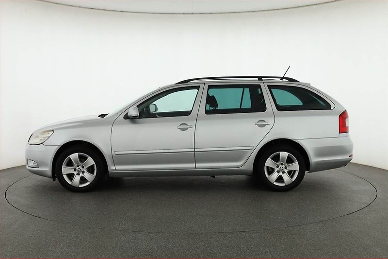 Škoda Octavia (2011) 1.6 TDI, nová STK - fotka 3 z 13