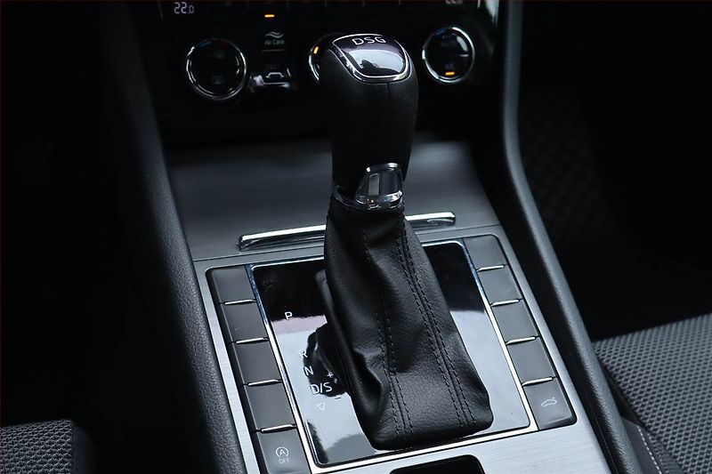 Škoda Superb (2019) Style 2.0 TDI, Automat - fotka 13 z 32