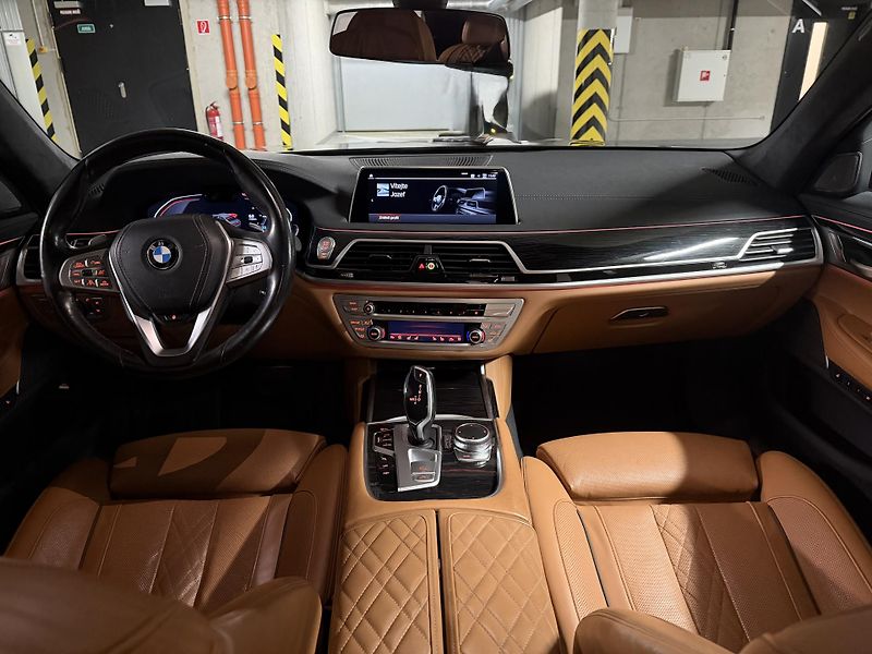 BMW Řada 7 (2019) - fotka 5 z 11