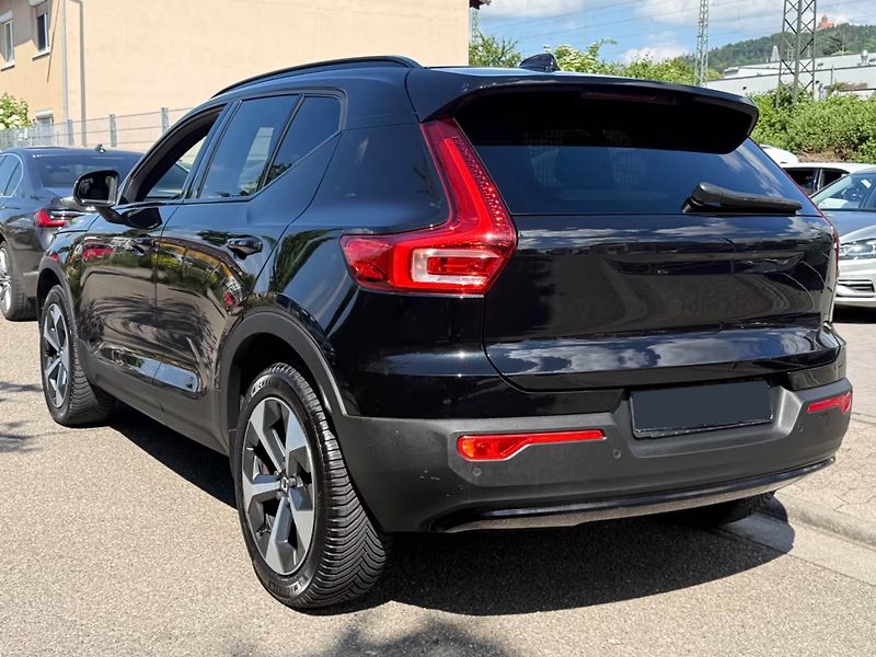 Volvo XC40 T2 Plus Dark H/K LED Kam Paměť - fotka 6 z 25