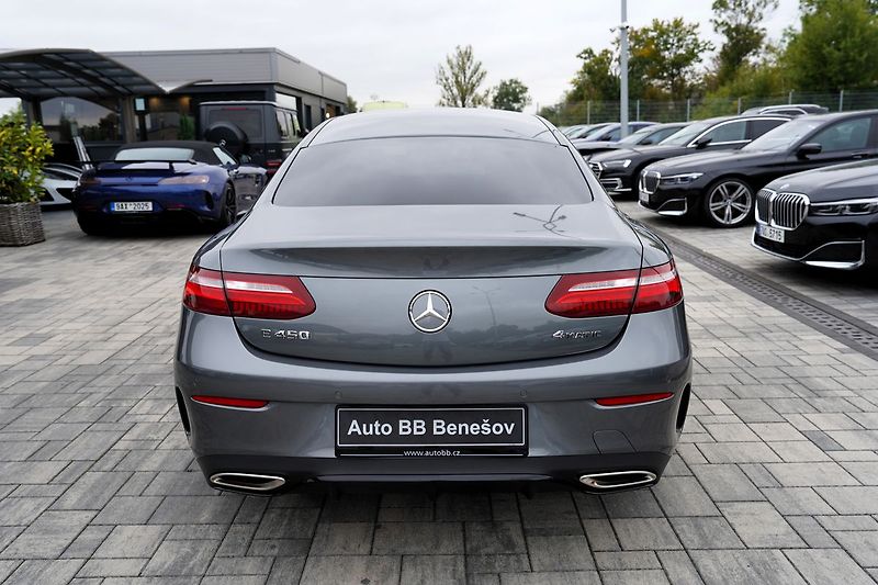 Mercedes-Benz Třídy E E 450 AMG 4Matic+, 370PS - fotka 5 z 43