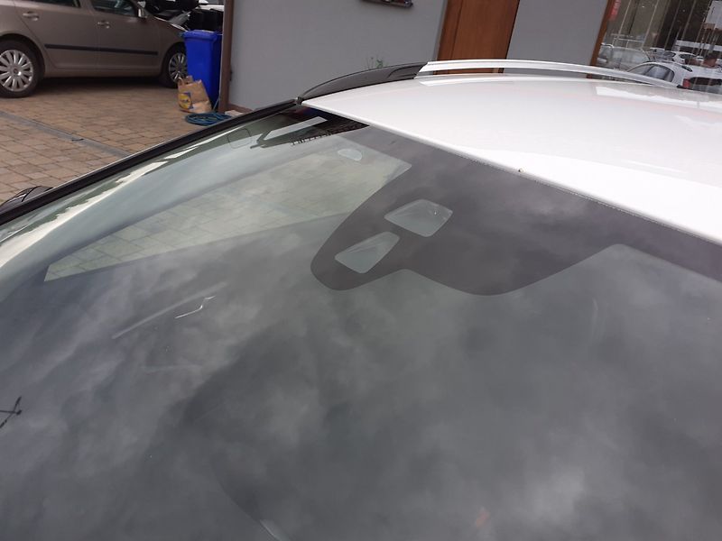 Volvo V40 (2018) 2.0 D CROSS COUNTRY - fotka 28 z 32